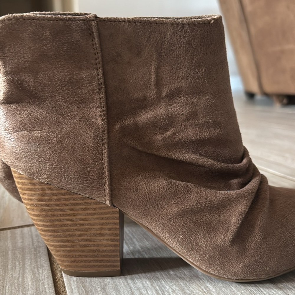 SUGAR Booties - Picture 2 of 4